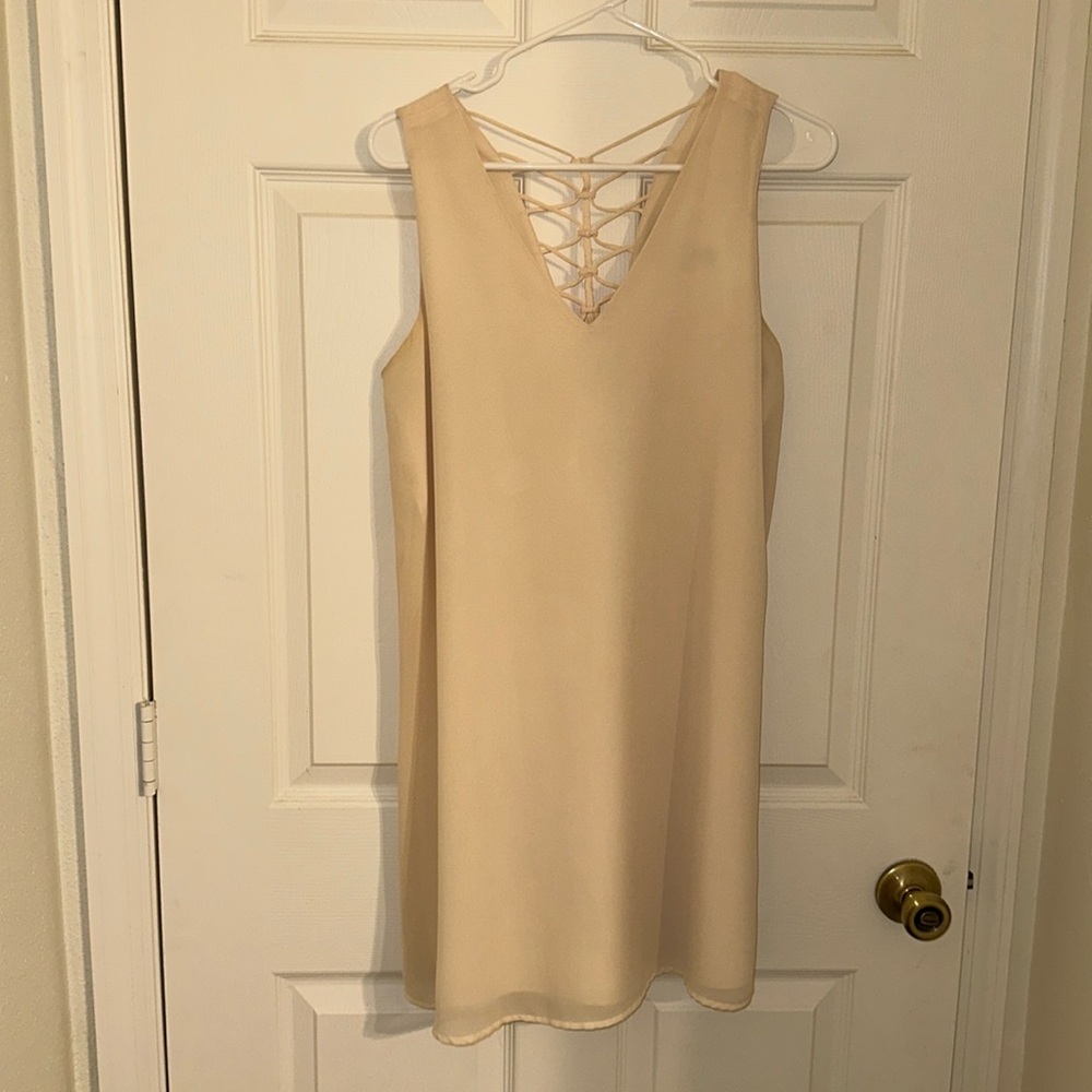 Medium shift dress, creamy light pink